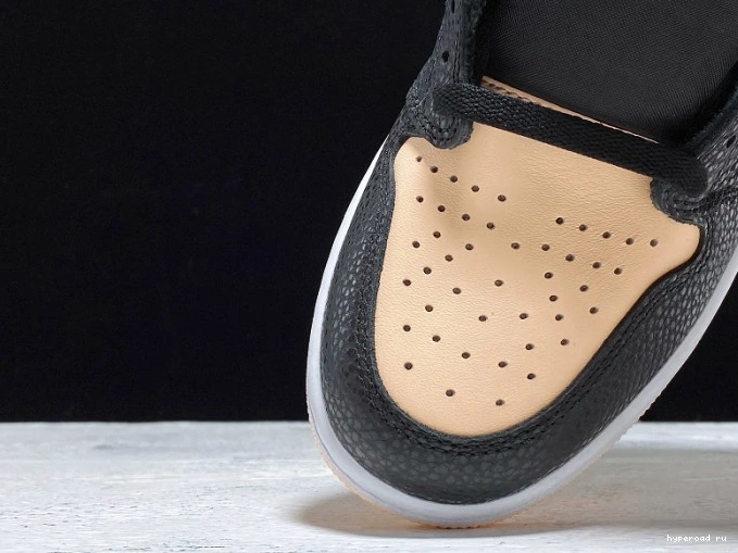 Crimson Air 555088-081 Retro High Jordan Tint Black 1 1116